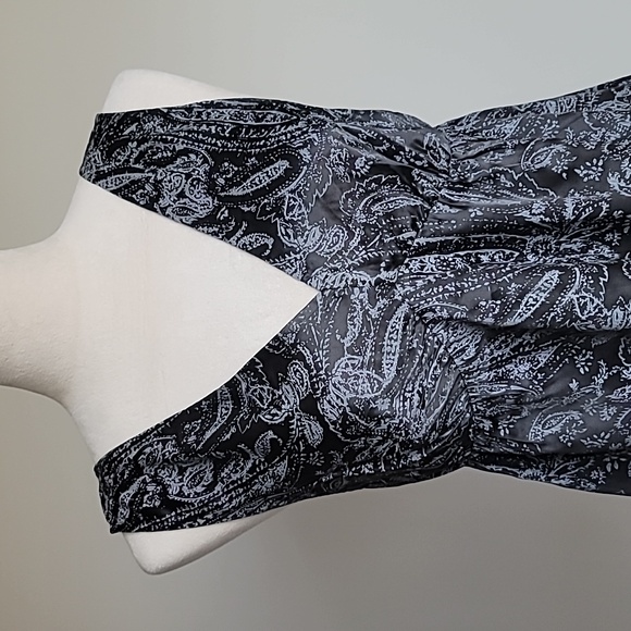 NWOT The Limited Silk V-Neck Black/ Gray Women's Top, Size M - Picture 3 of 12